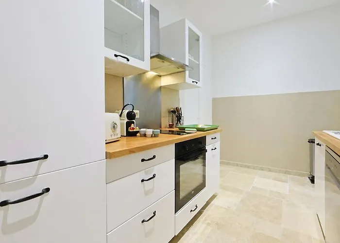 Apartman Chez Anne- Elegance Et Confort *